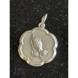 Vtg Sterling Silver Prayer Hands First Communion Confirmation Serenity Charm 925